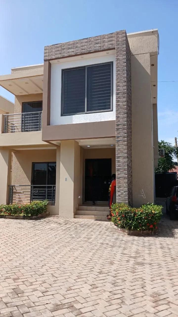 4bdrm House in East Legon American for rent - 4 bedroom House in Greater Accra, East Legon, American House - Rent