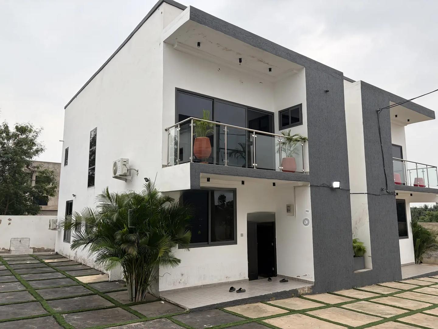 3bdrm House in Oyarifa for sale - 3 bedroom House in Greater Accra, Oyarifa - Sale