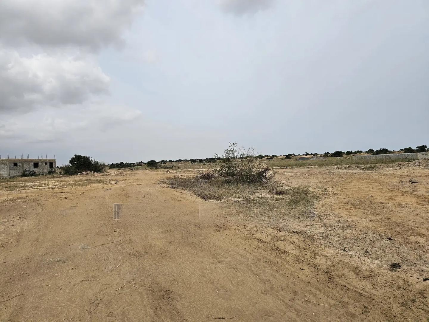 Exclusive Half Plot Investment at Skyport City Tsopoli - Land in Greater Accra, Accra Metropolitan - Sale