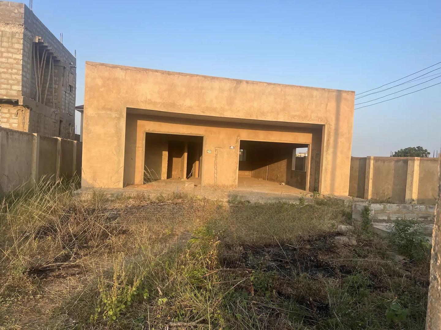2bdrm House in Franko Properties, Accra Metropolitan for sale - 2 bedroom House in Greater Accra, Accra Metropolitan - Sale