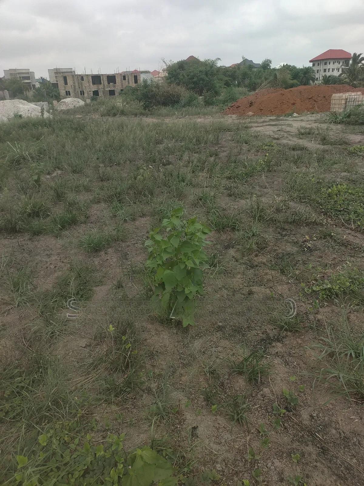 Litigation Free Half Plot Forsale at Appiadu Forsale. - Land in Ashanti, Kumasi Metropolitan, 13/10 - Sale