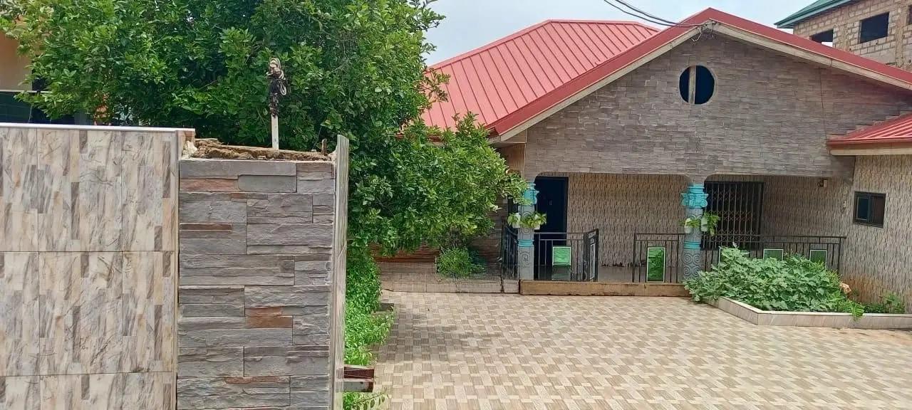 4bdrm House in New Bortiano for sale - 4 bedroom House in Greater Accra, Weija, Bortiano - Sale