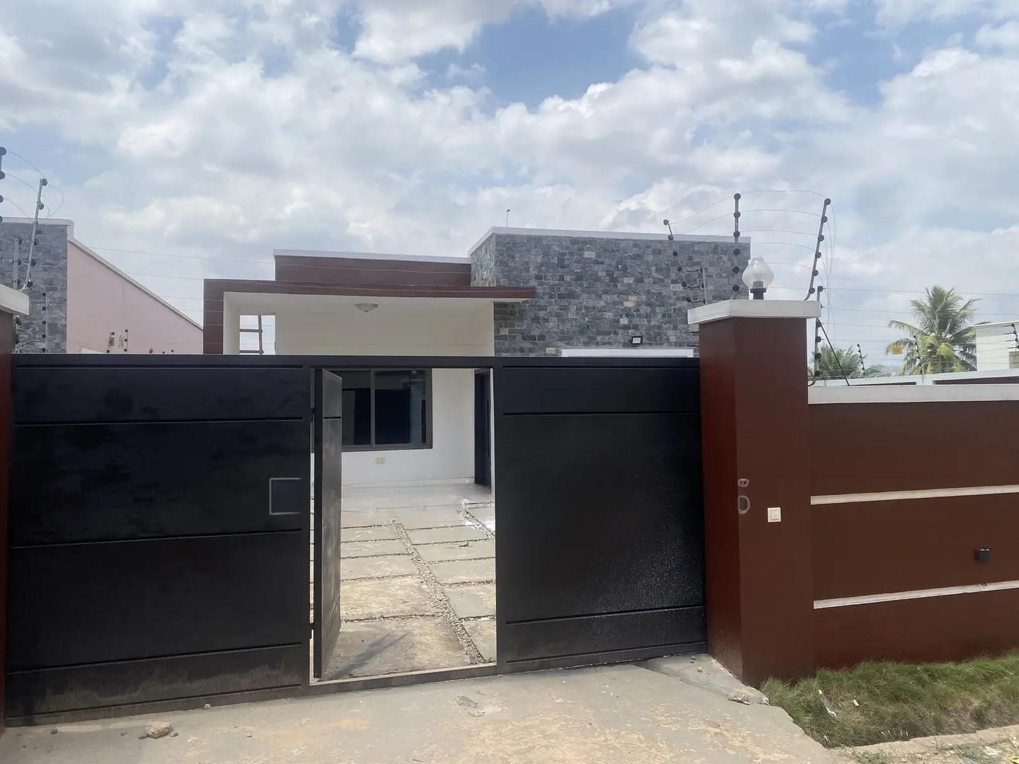 3bdrm House in Oyarifa for rent - 3 bedroom House in Greater Accra, Oyarifa - Rent