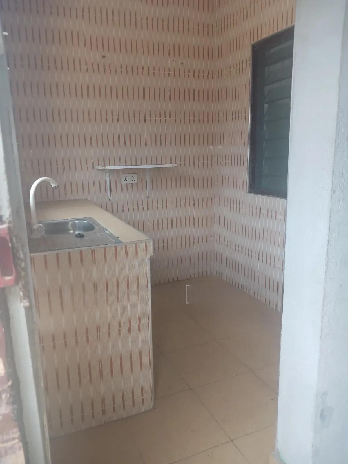 1bdrm Apartment in Bush Road Rasta, Tseaddo for rent - 1 bedroom Apartment in Greater Accra, Teshie, Tseaddo - Rent