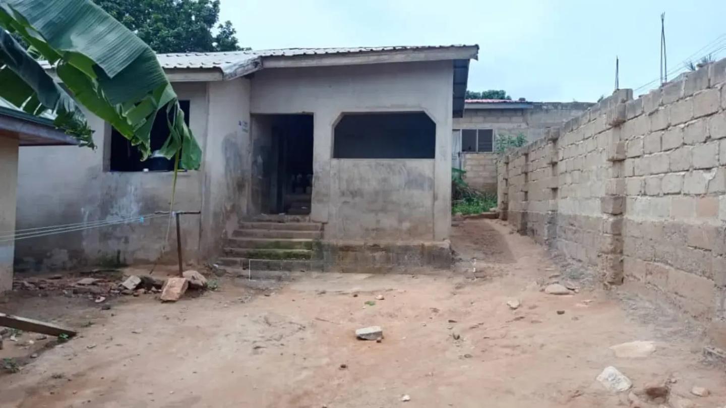 2bdrm House in Weija for sale - 2 bedroom House in Greater Accra, Weija - Sale
