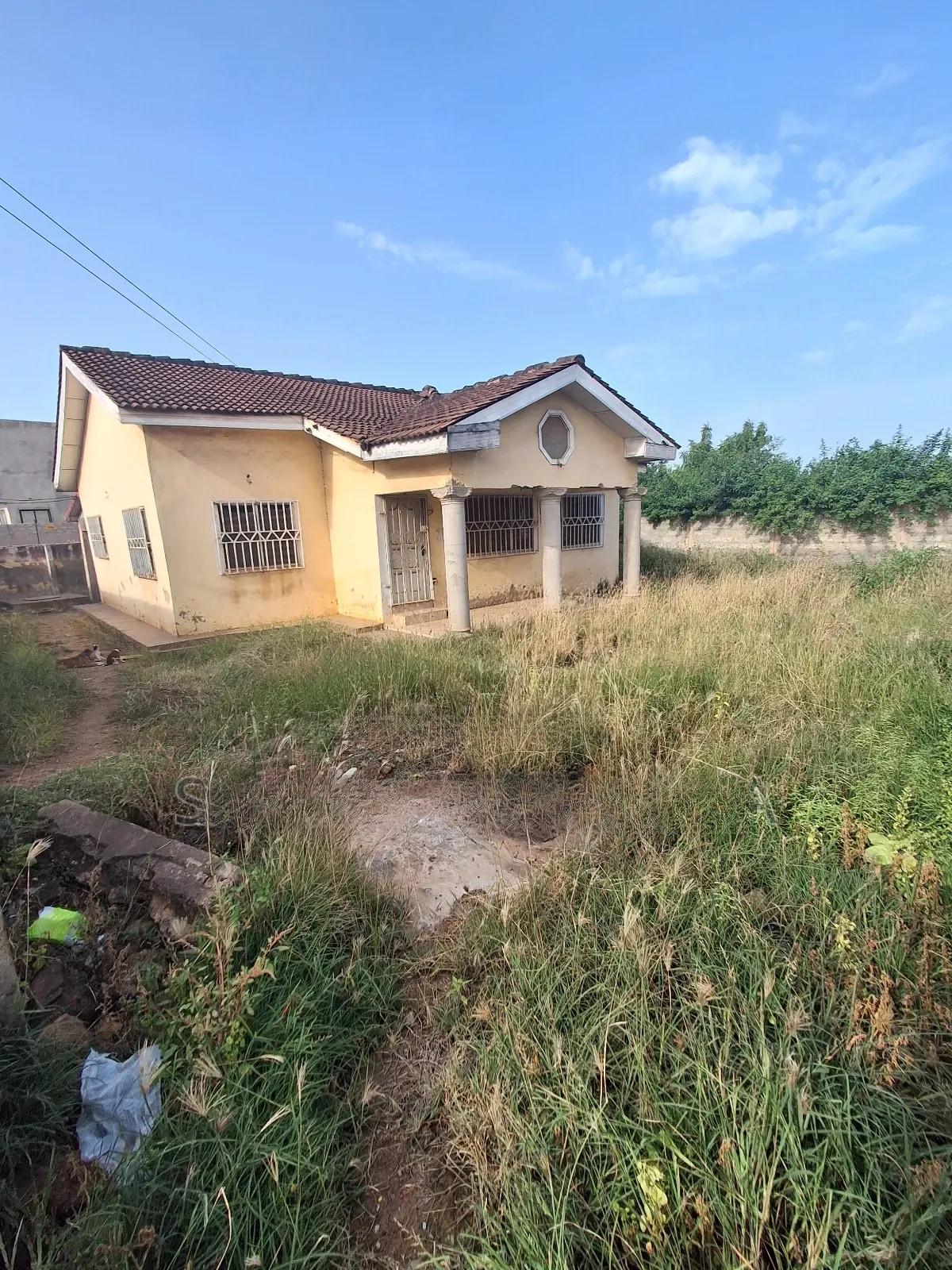 Estate Land in School Junction for Sale - Land in Greater Accra, Ashaley Botwe, Ashaley Botwe School Junction - Sale