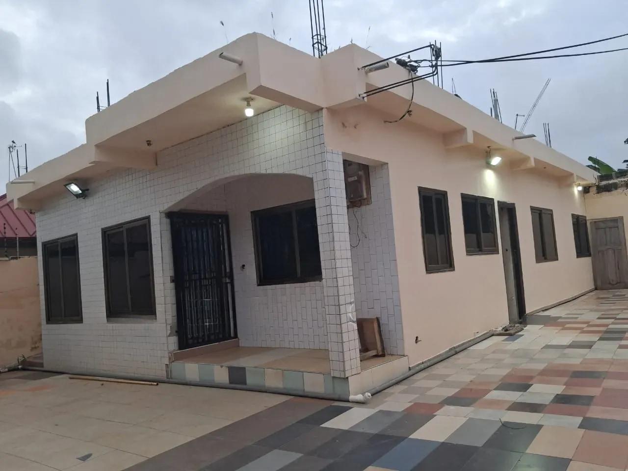 3bdrm House in Spintex Okpoigonno, Manet Junction for rent - 3 bedroom House in Greater Accra, Spintex, Manet Junction - Rent