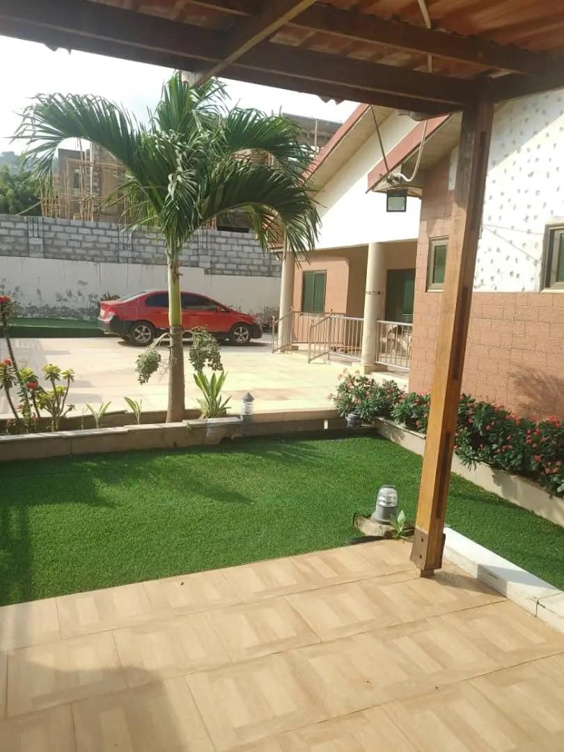 5bdrm House in Franko Properties, Oyarifa Mall Area for sale - 5 bedroom Commercial in Greater Accra, Oyarifa, Oyarifa Mall Area - Sale