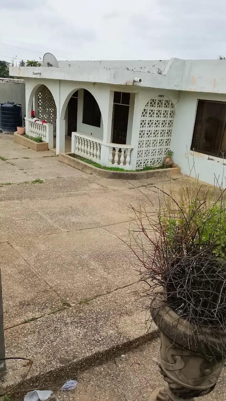 Furnished 4bdrm House in Mataheko Dansoman for sale - 4 bedroom House in Greater Accra, Mataheko - Sale