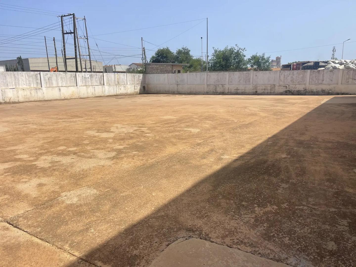 3000 SQM Warehouse at South Industrial Area for Rent - Commercial in Greater Accra, Accra Metropolitan - Rent