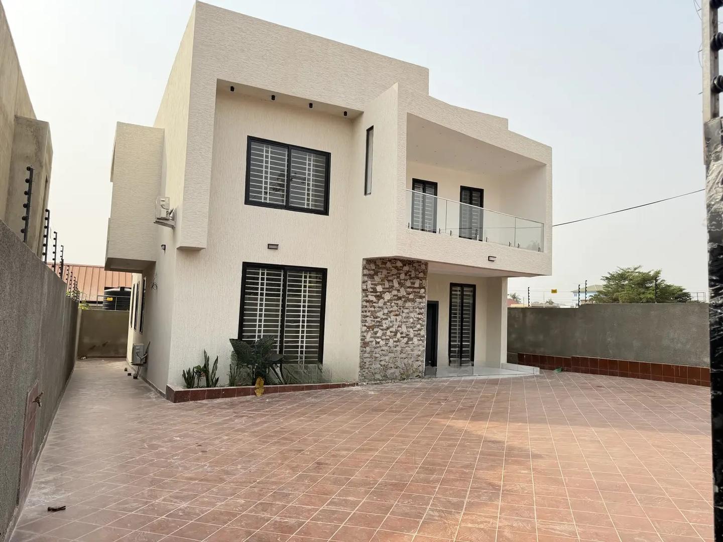 4bdrm Duplex in Santasi, Kumasi Metropolitan for sale - 4 bedroom House in Ashanti, Kumasi Metropolitan - Sale