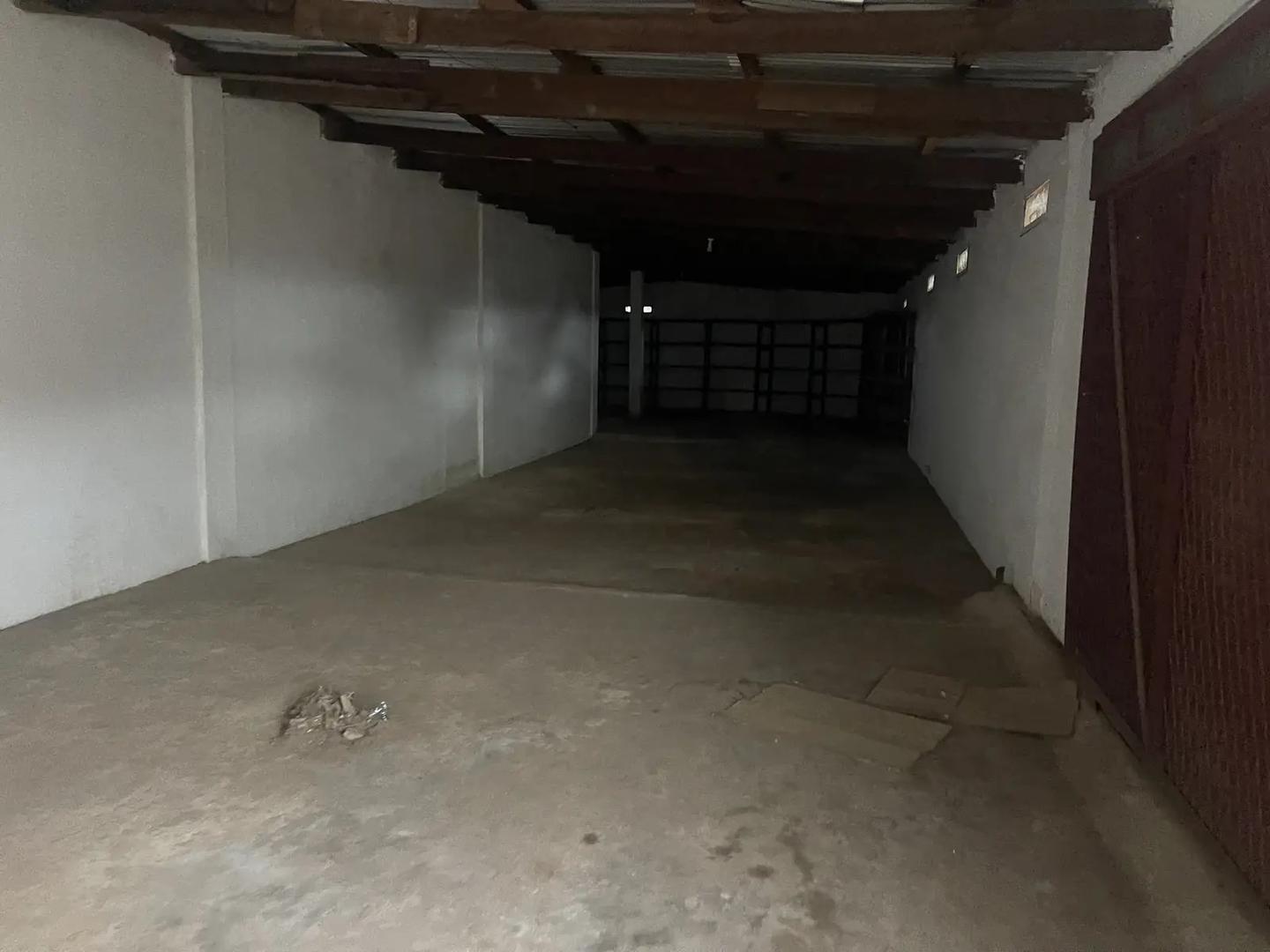 Prime 250 SQM Warehouse at North Kaneshie Industrial Area - Commercial in Greater Accra, Kaneshie, North Kaneshie - Rent