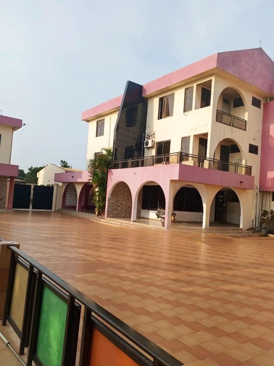 Executive 24-Room Hotel for Sale – Tema Community 5 - Commercial in Greater Accra, Tema Metropolitan, Community 25 - Sale