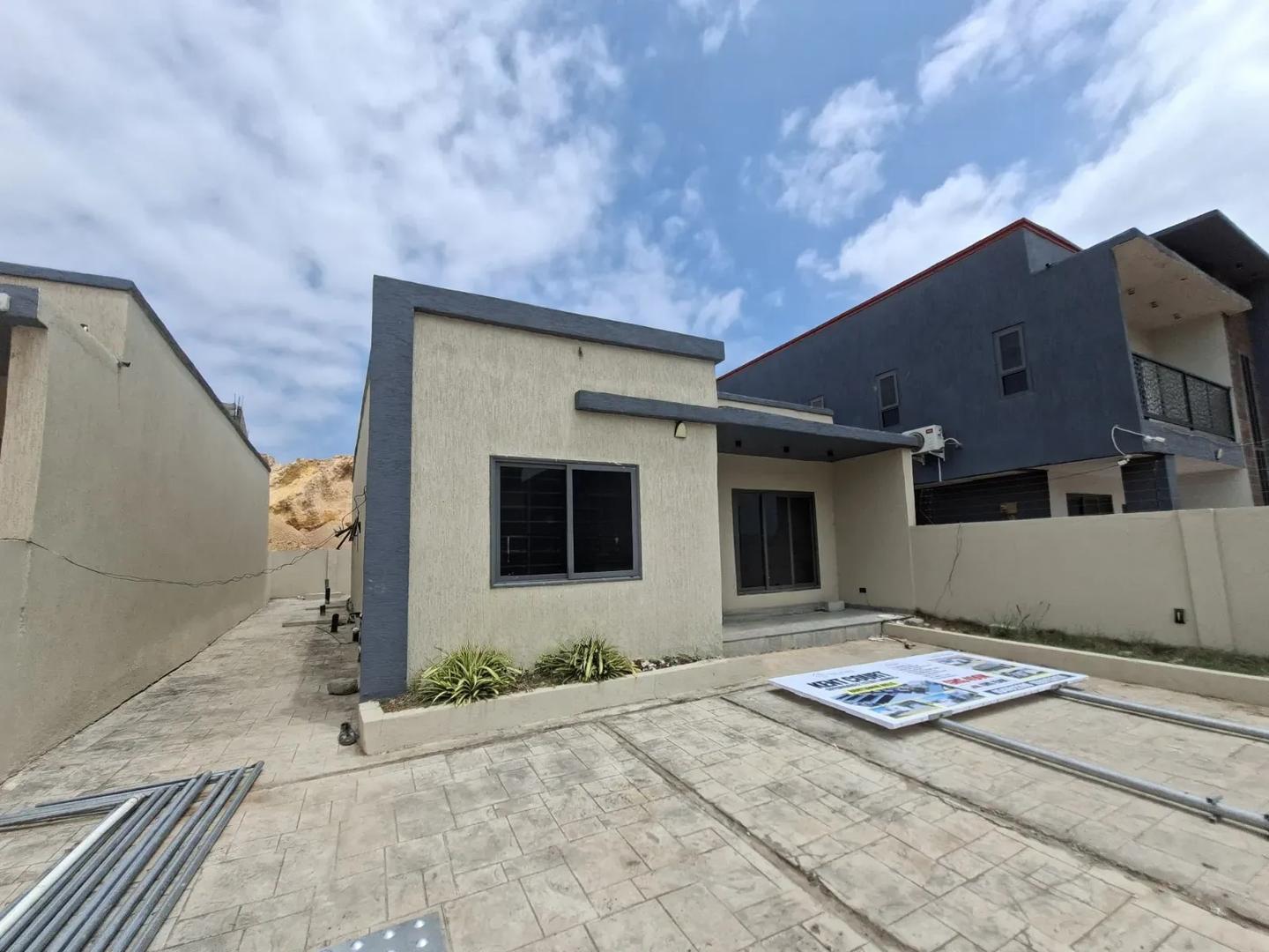 2bdrm House in Kent Homes, Accra Metropolitan for sale - 2 bedroom House in Greater Accra, Accra Metropolitan - Sale