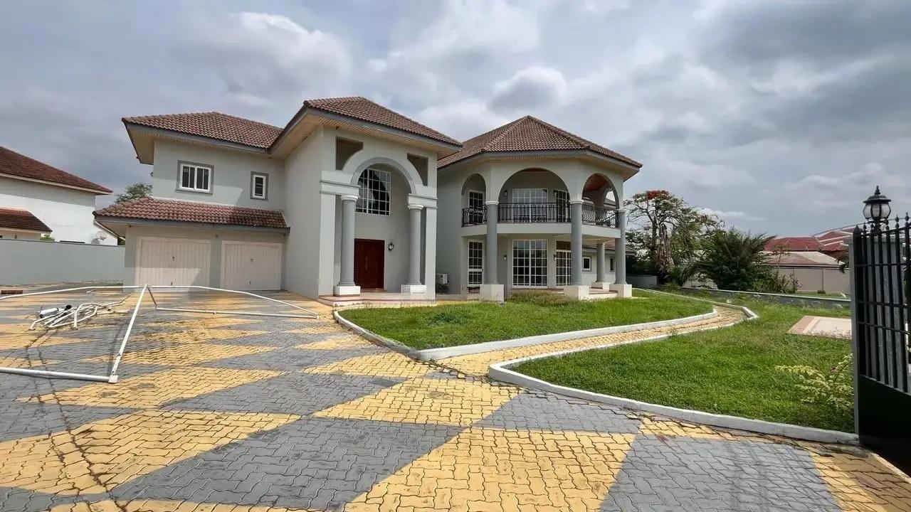 Furnished 5bdrm House in Trasacco, School Junction for sale - 5 bedroom House in Greater Accra, Ashaley Botwe, Ashaley Botwe School Junction - Sale