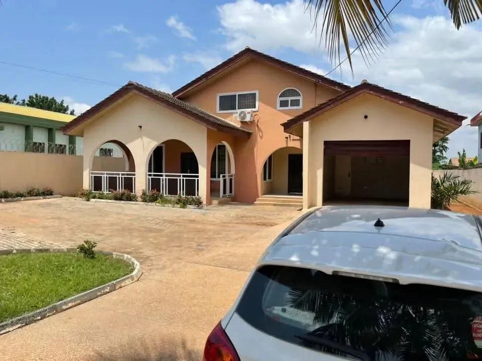 4bdrm House in Tantra Hills, Unity Closed for rent - 4 bedroom House in Greater Accra, Tantra Hills, Unity Closed - Rent