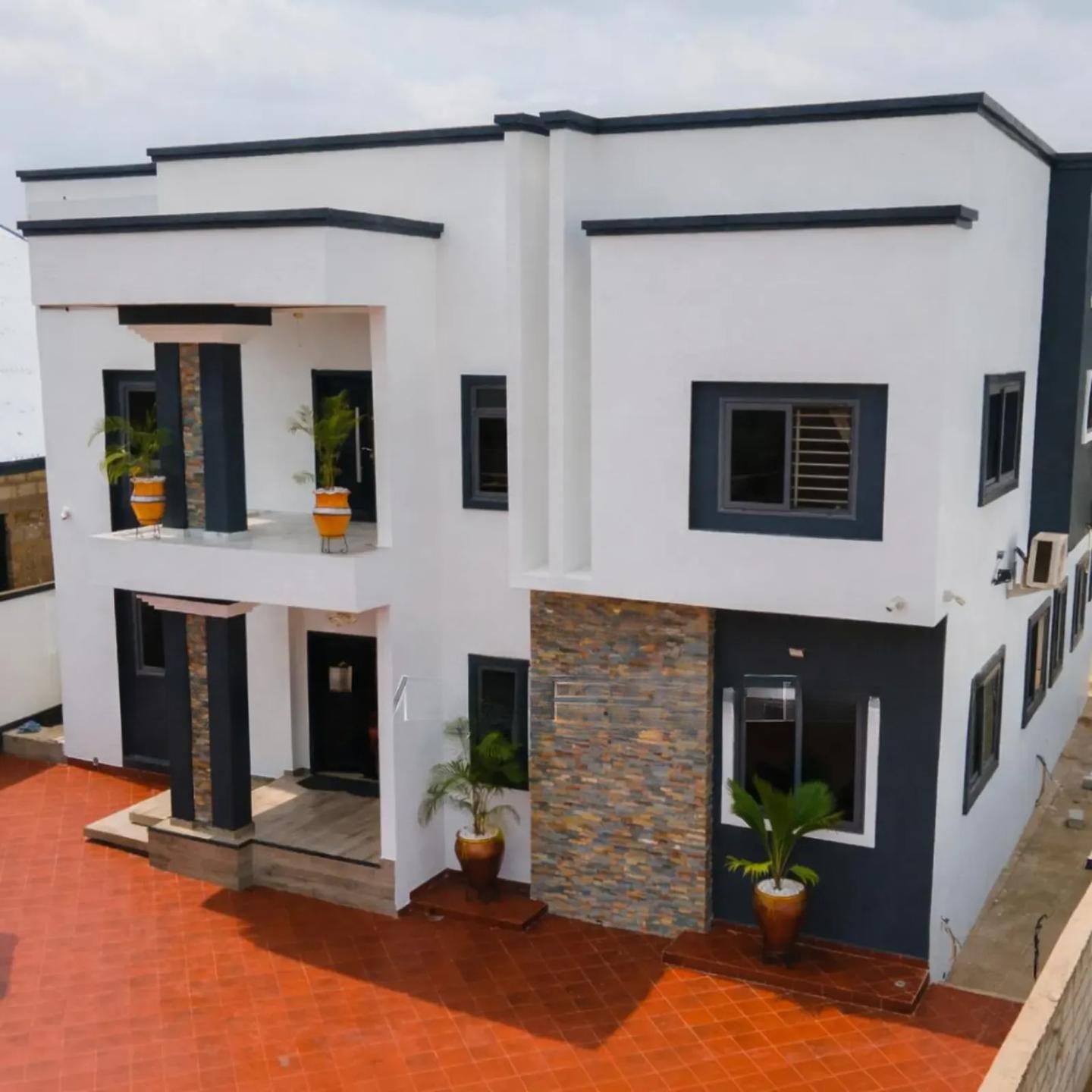 5bdrm House in Fredimens Real, Atwima Kwanwoma for sale - 5 bedroom House in Ashanti, Atwima Kwanwoma - Sale