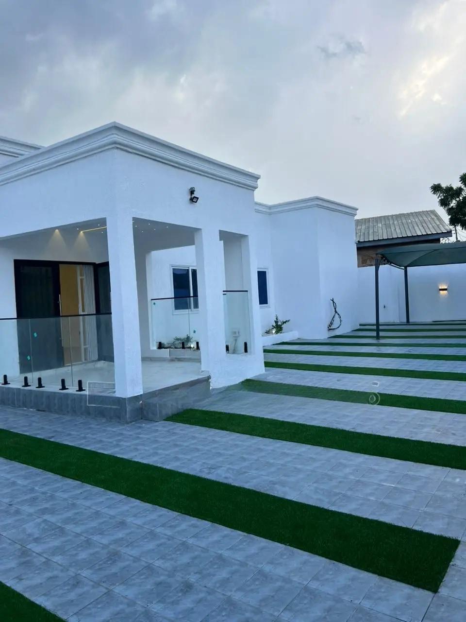 3bdrm House in Madev Realty, Amasaman for sale - 3 bedroom House in Greater Accra, Ga West Municipal, Amasaman - Sale
