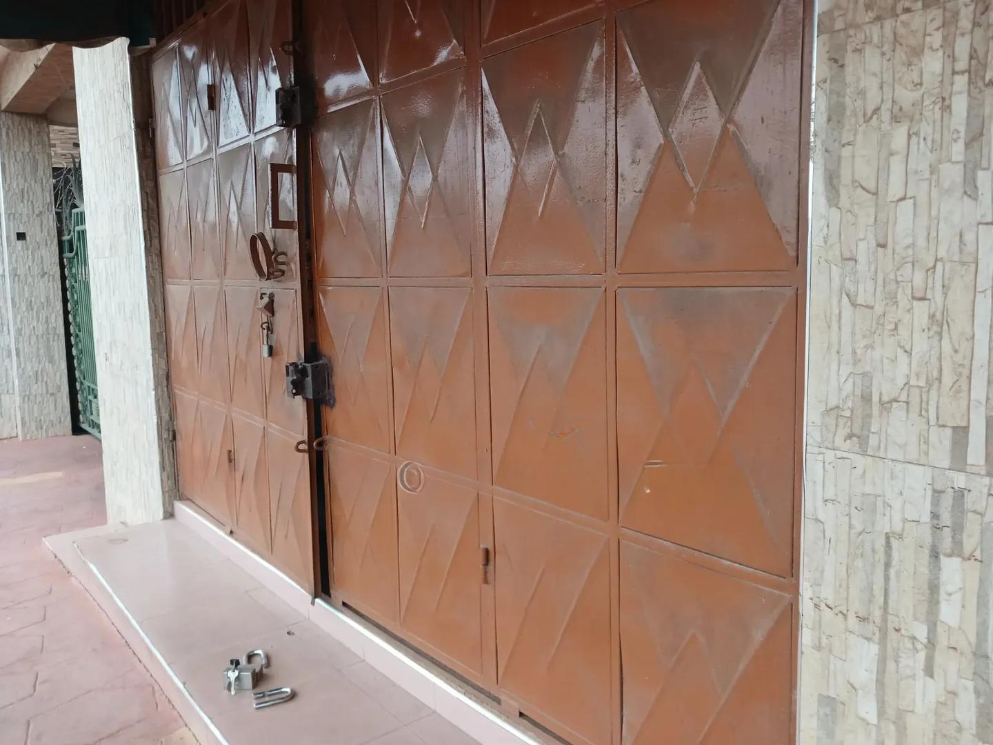 Spintex Road Baatsona:- Shop for Rent - Commercial in Greater Accra, Spintex, Coca Cola - Rent