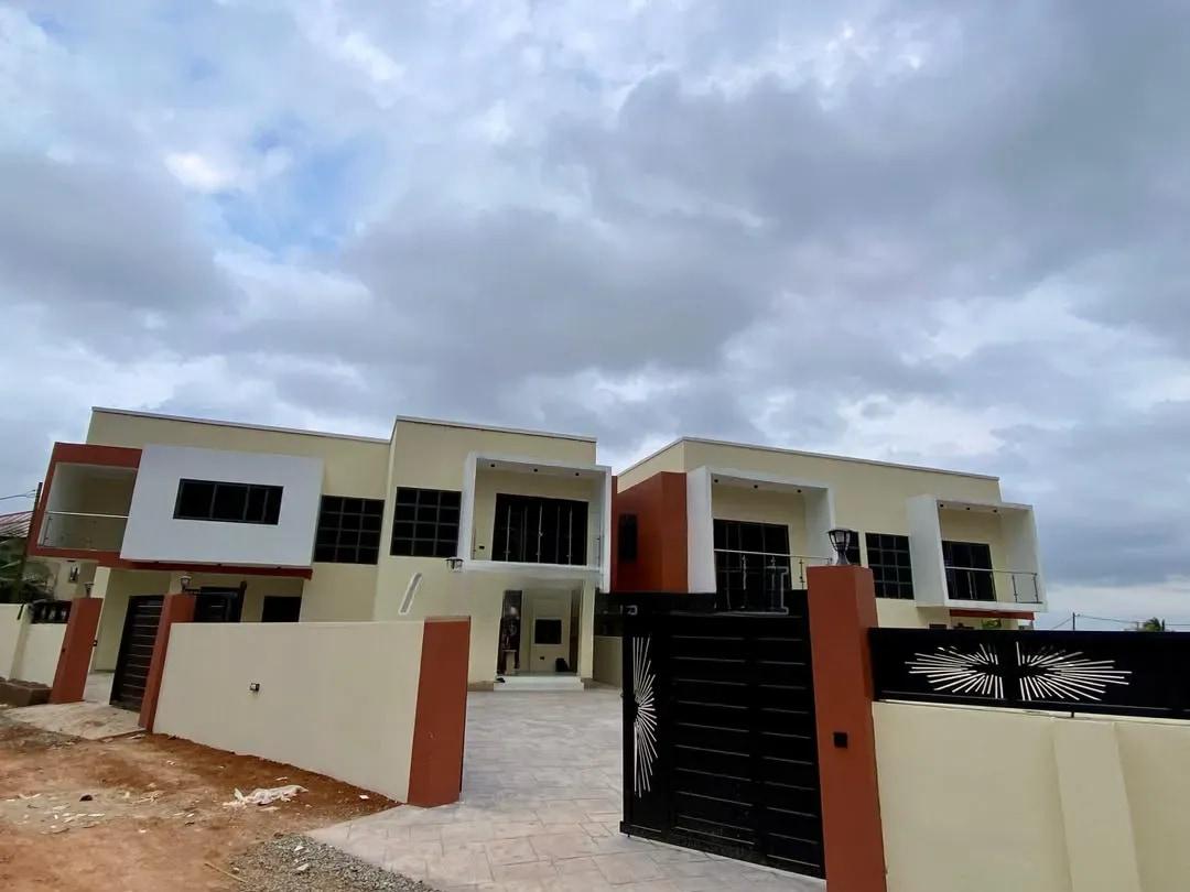 4bdrm House in Oyarifa Special for sale - 4 bedroom House in Greater Accra, Oyarifa, Oyarifa Mall Area - Sale
