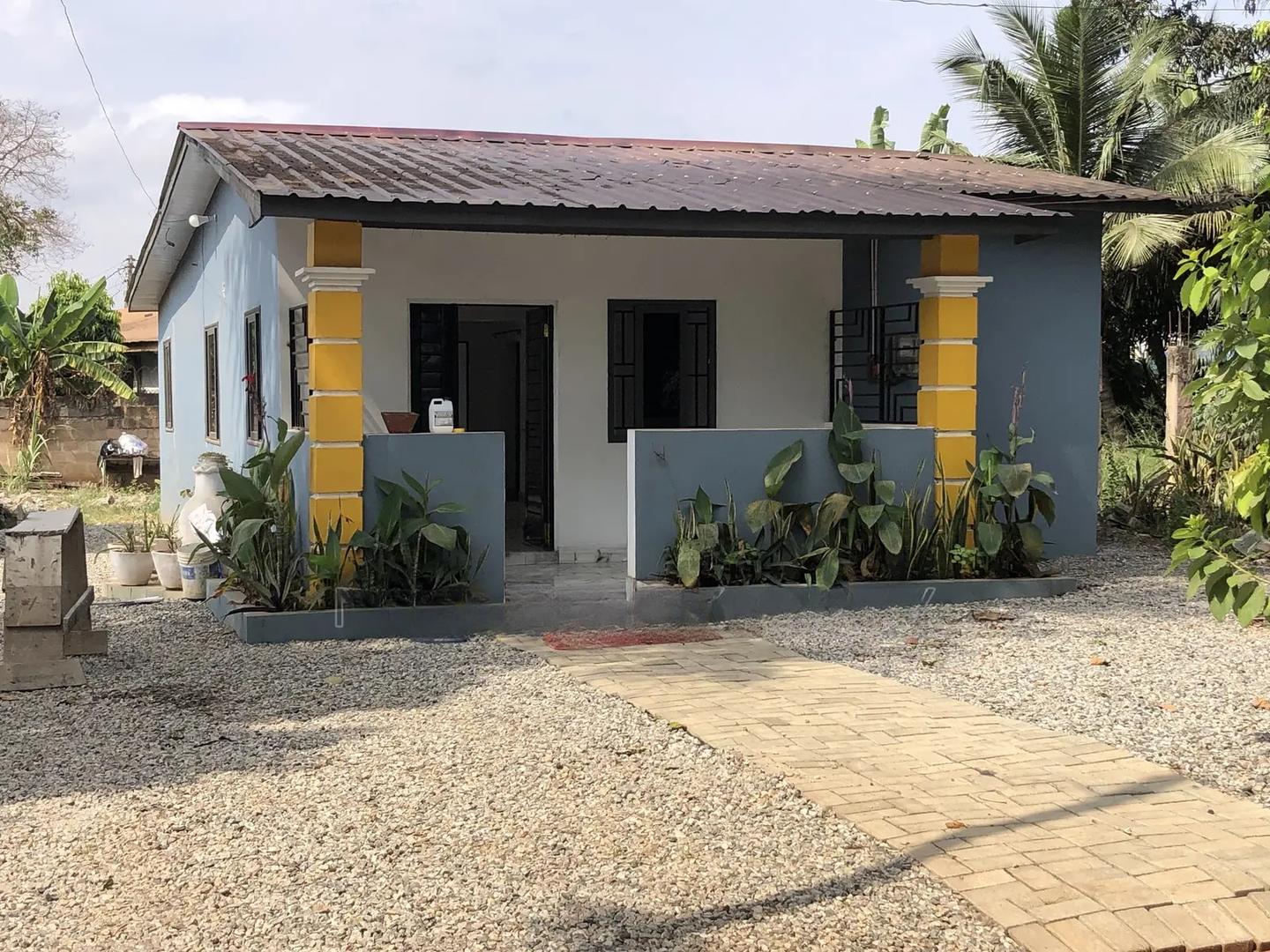 2bdrm Bungalow in Adenta Barrier for rent - 2 bedroom House in Greater Accra, Adenta, Barrier / Adenta - Rent