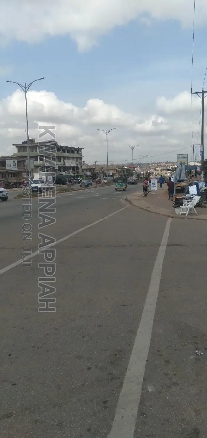 Shop or Store Is for Rent at Atonsu and Ahinsan - Commercial in Ashanti, Kumasi Metropolitan - Rent