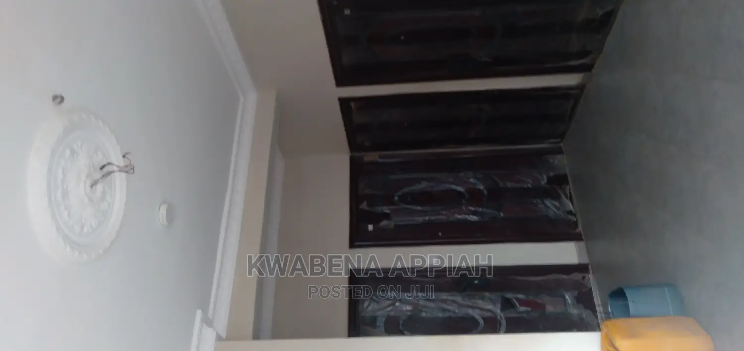 Big Warehouse Is for Rent at Close to Adum Durban - Commercial in Ashanti, Kumasi Metropolitan - Rent