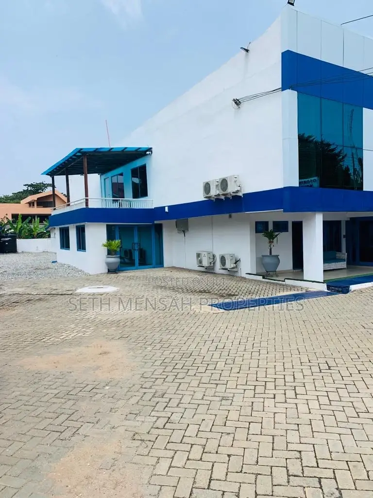 21 Bedroom Office Space for Rent at Roman Ridge - 21 bedroom Commercial in Greater Accra, Roman Ridge - Rent