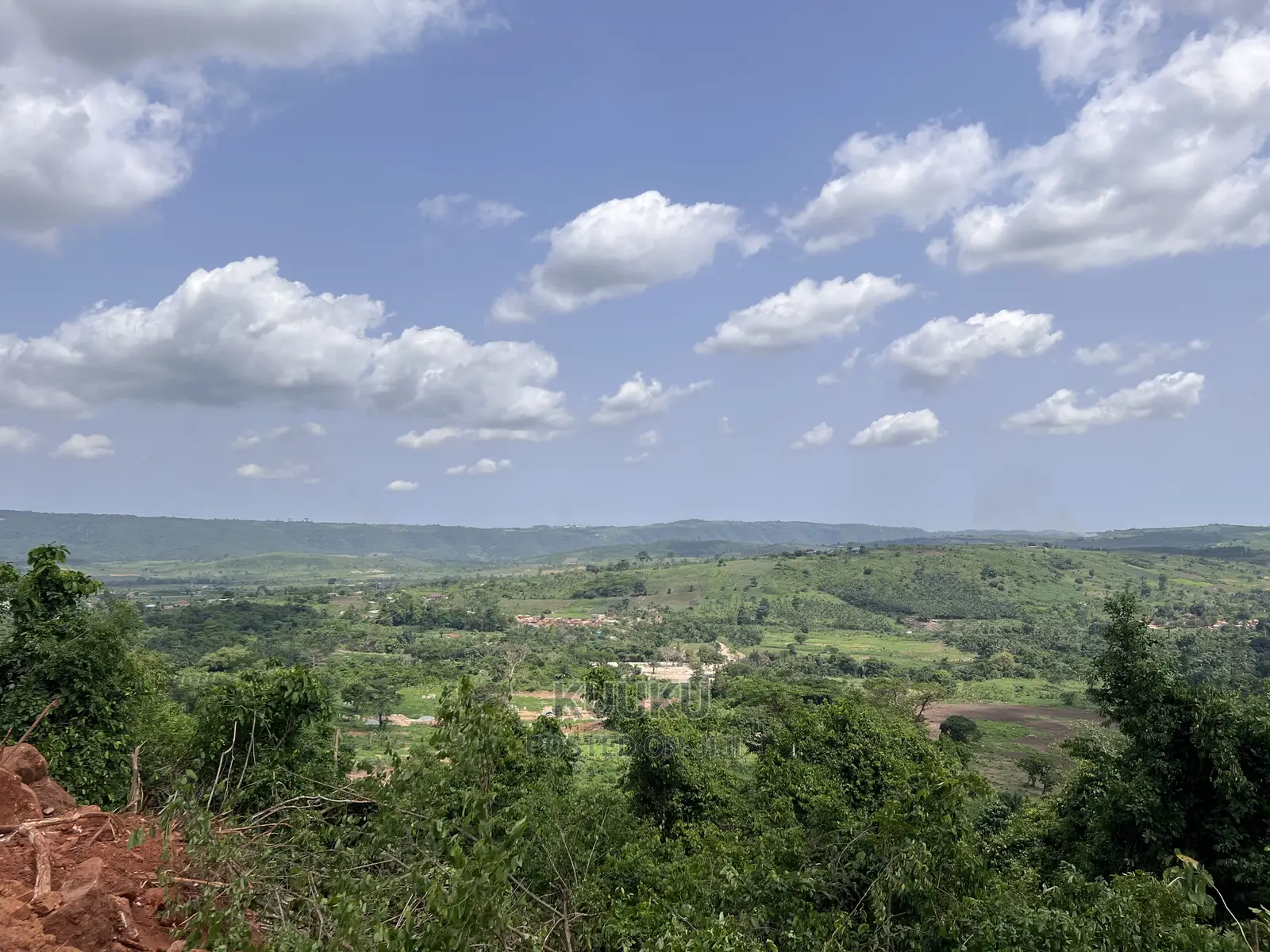 Aburi-Pokrom-Amanfrom Land - Land in Eastern Region, Akuapim South - Sale
