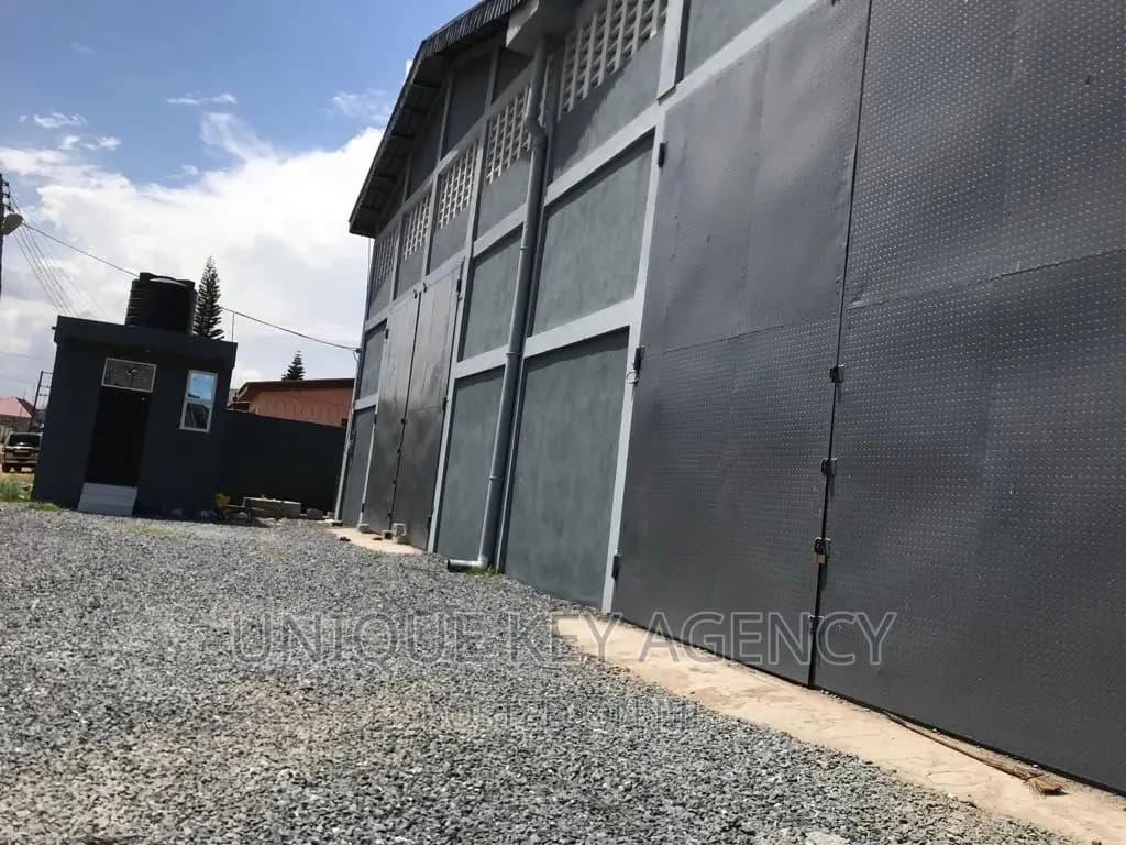 400 Square Meters Space to Let - Commercial in Greater Accra, Spintex - Rent