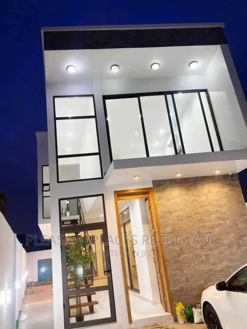 Furnished 3bdrm Duplex in Pleasantplaces, Spintex for sale - 3 bedroom House in Greater Accra, Spintex - Sale