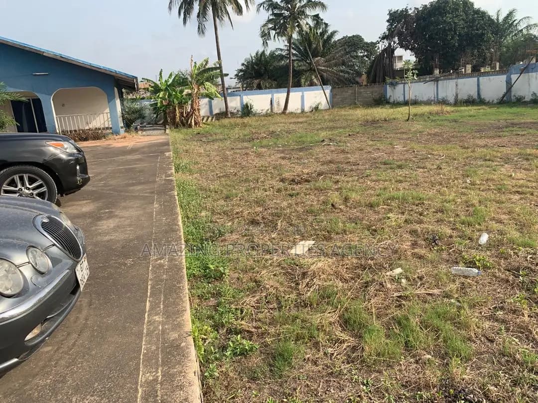 1 Acre of Land at East Legon - Land in Greater Accra, East Legon - Sale