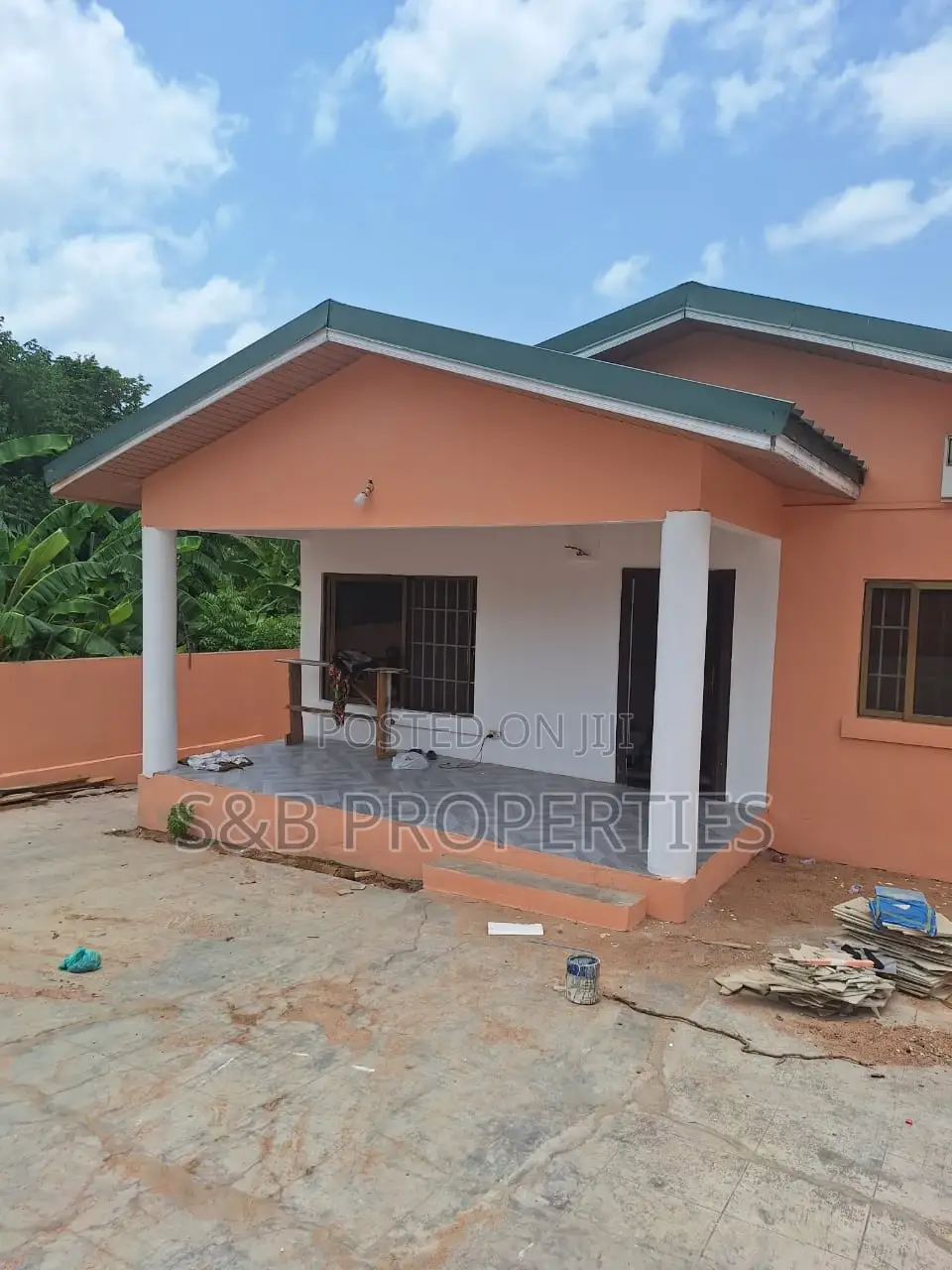 3bdrm House in Ashomang Estate for sale - 3 bedroom House in Greater Accra, Ashomang Estate - Sale