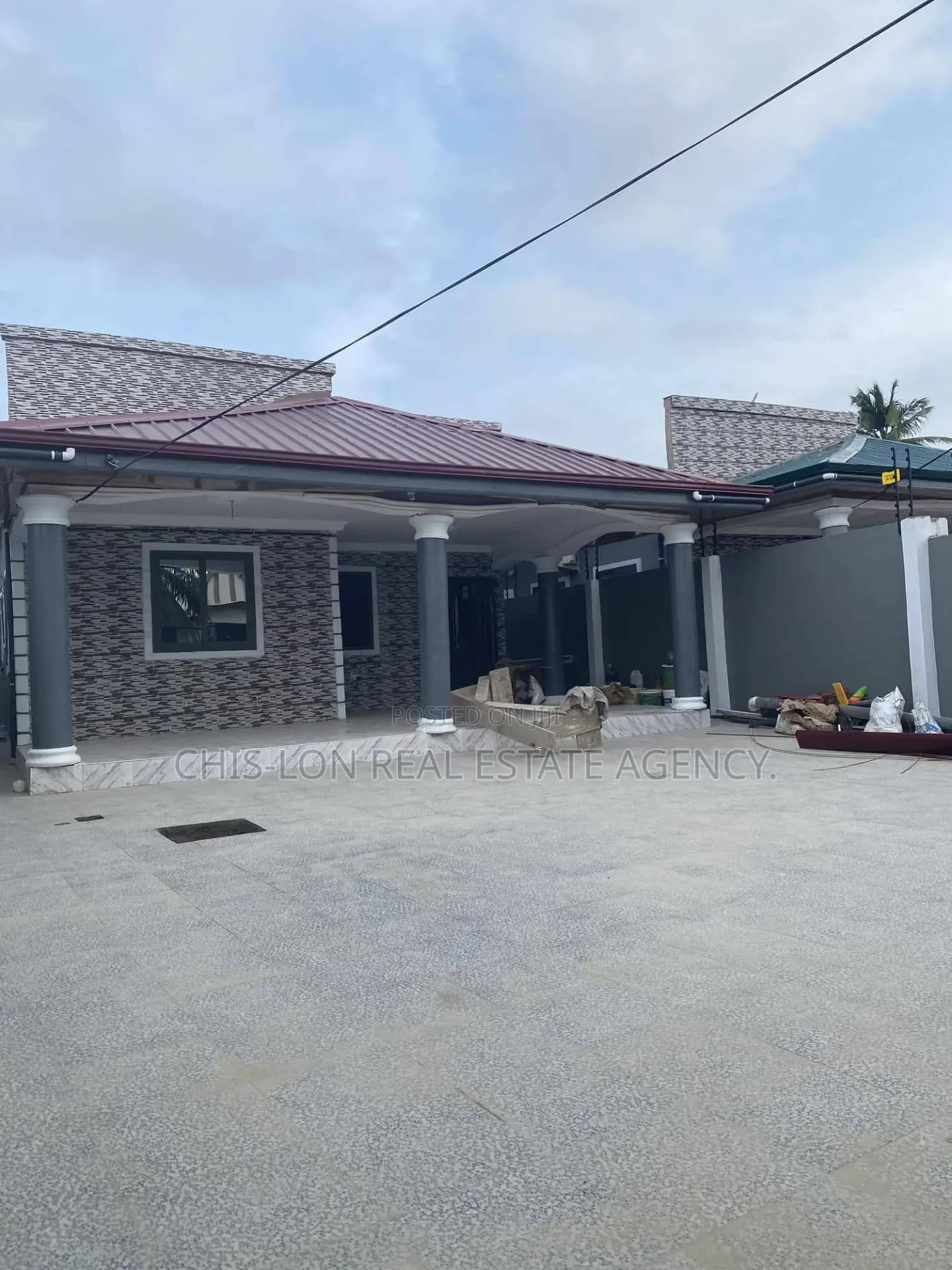 3bdrm House in Sharp-Connect., Kasoa for sale - 3 bedroom House in Greater Accra, Kasoa - Sale