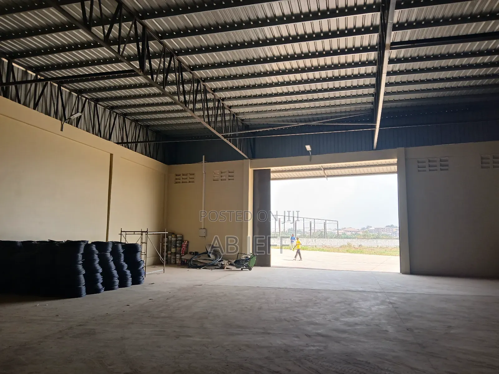 Warehouse at Kumasi Kaase Industrial Area - Commercial in Ashanti, Kumasi Metropolitan - Rent