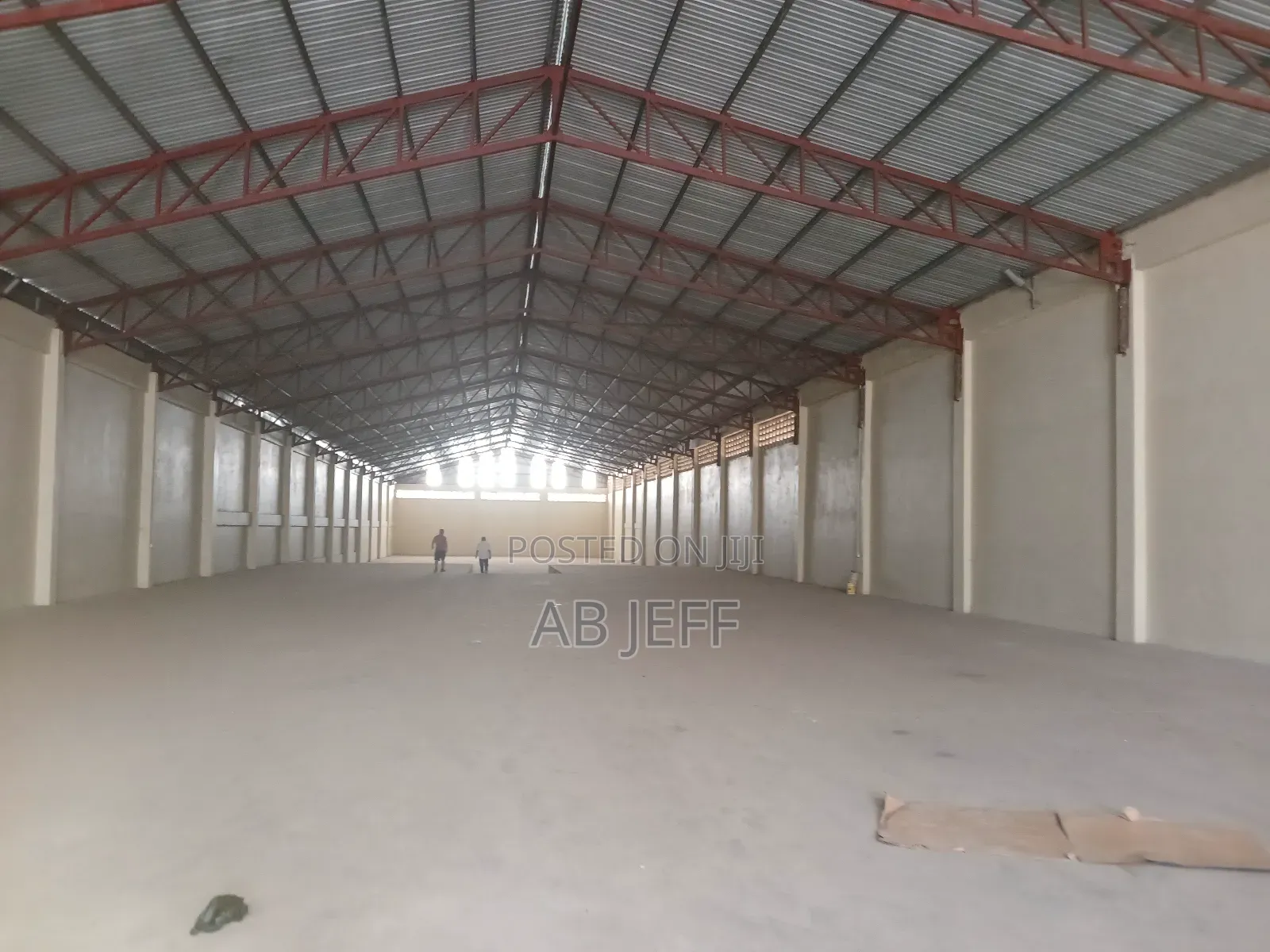 Spacious Warehouse 2000 SQM at Kaase Industrial Area Kumasi - Commercial in Ashanti, Kumasi Metropolitan - Rent