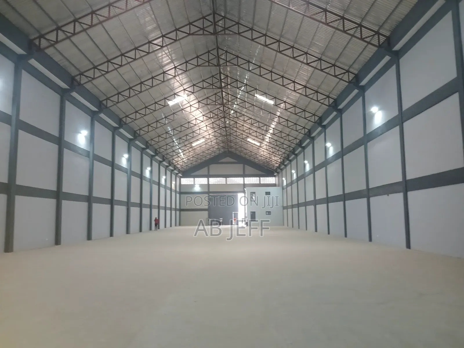 Warehouse 1,070sqm at Kaase Industrial Area Kumasi. - Commercial in Ashanti, Kumasi Metropolitan - Rent
