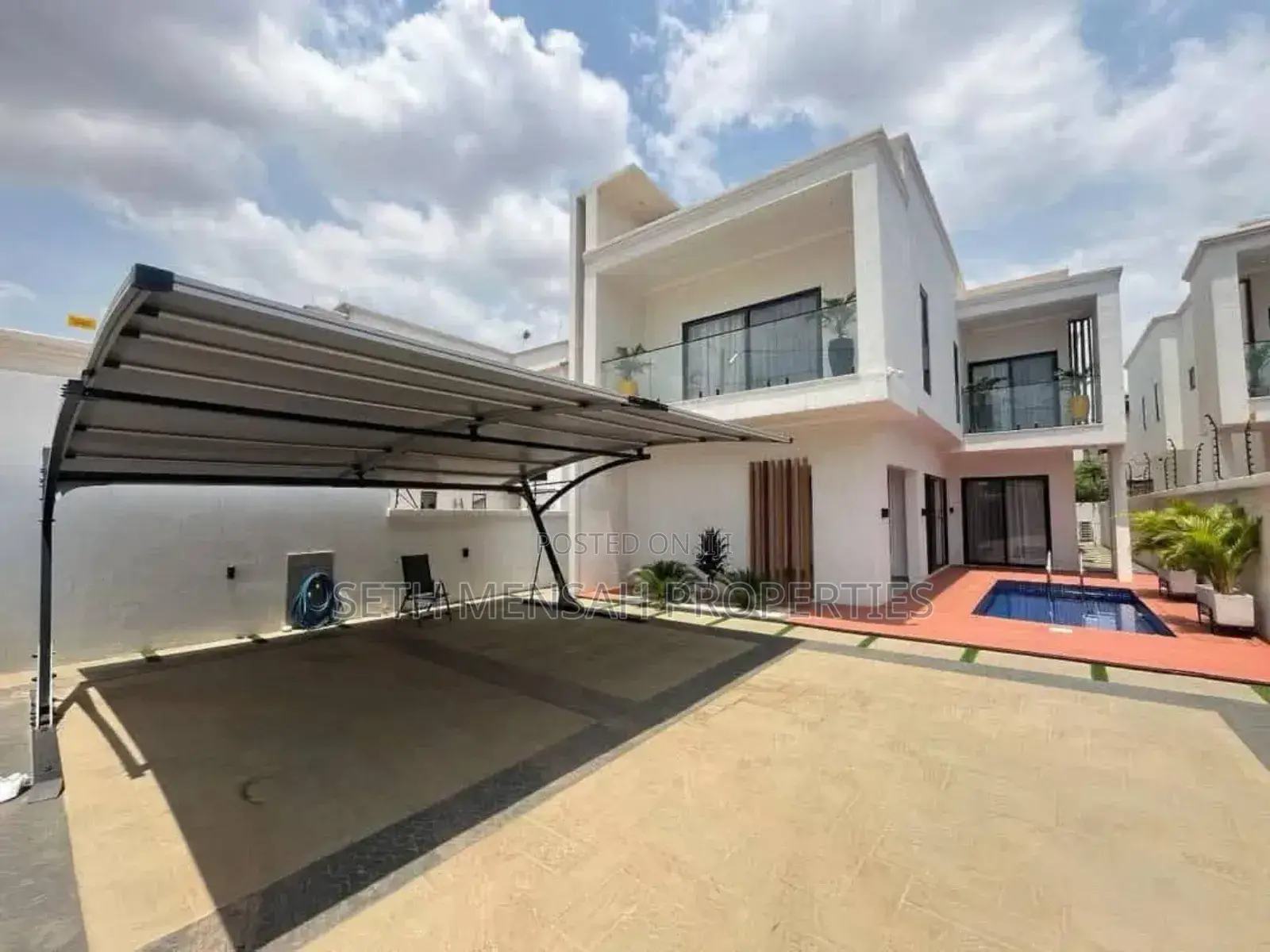 Furnished 4bdrm House in Adjiriganor for sale - 4 bedroom House in Greater Accra, Adjiriganor - Sale