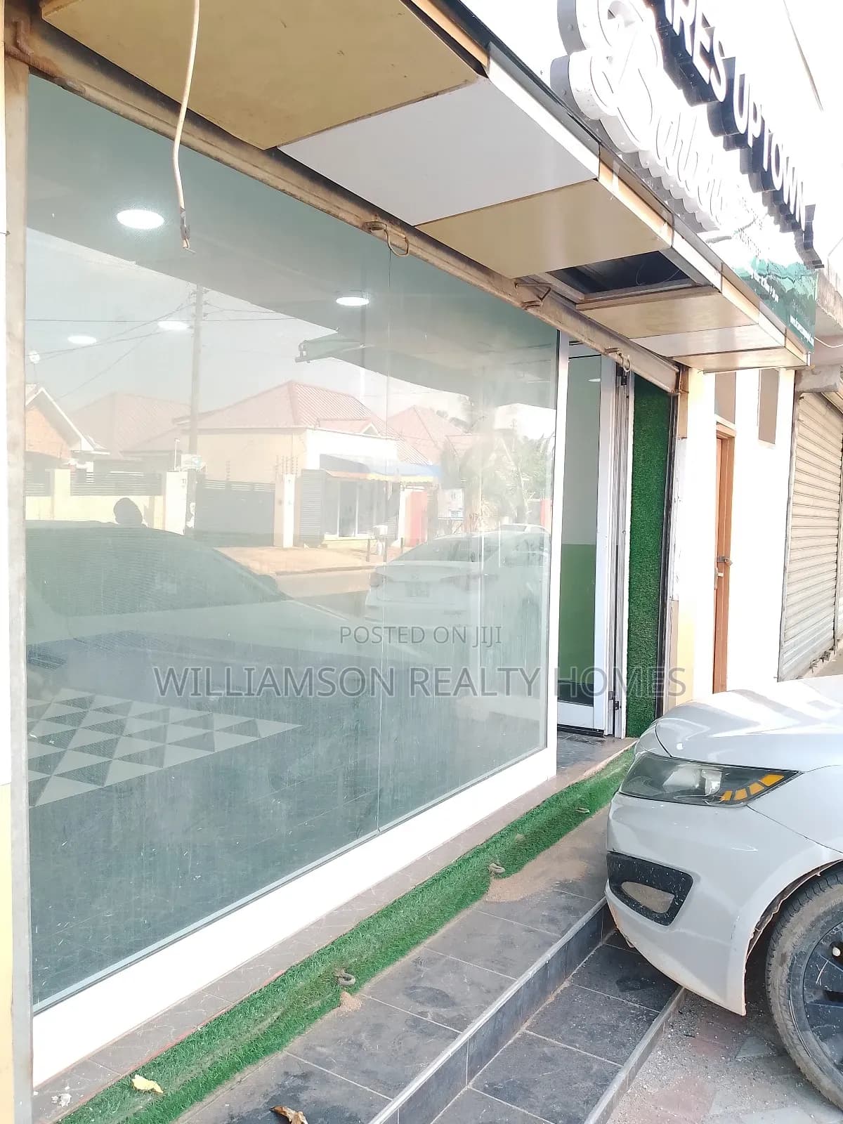 Ground Floor Double Shop/Office Space/Warehouse,Spintex - Commercial in Greater Accra, Spintex - Rent