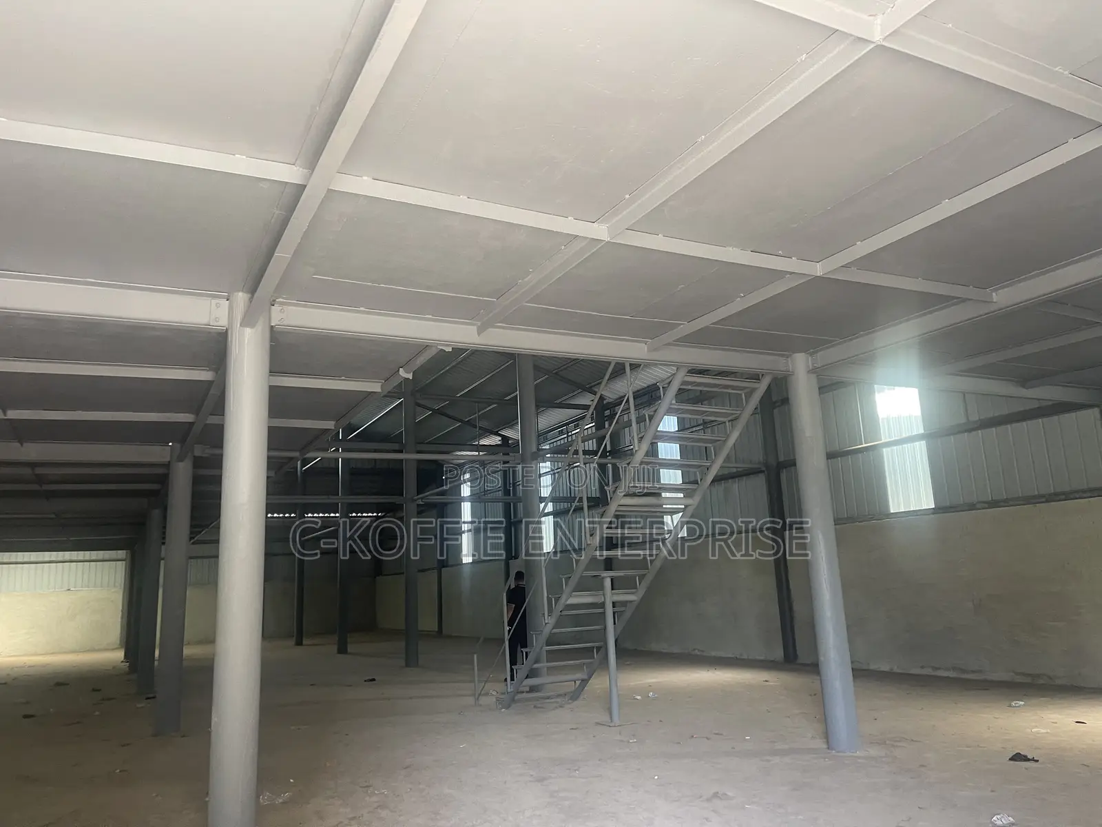 A Warehouse of 400 SQM Size at Adabraka for Rent - Commercial in Greater Accra, Adabraka - Rent