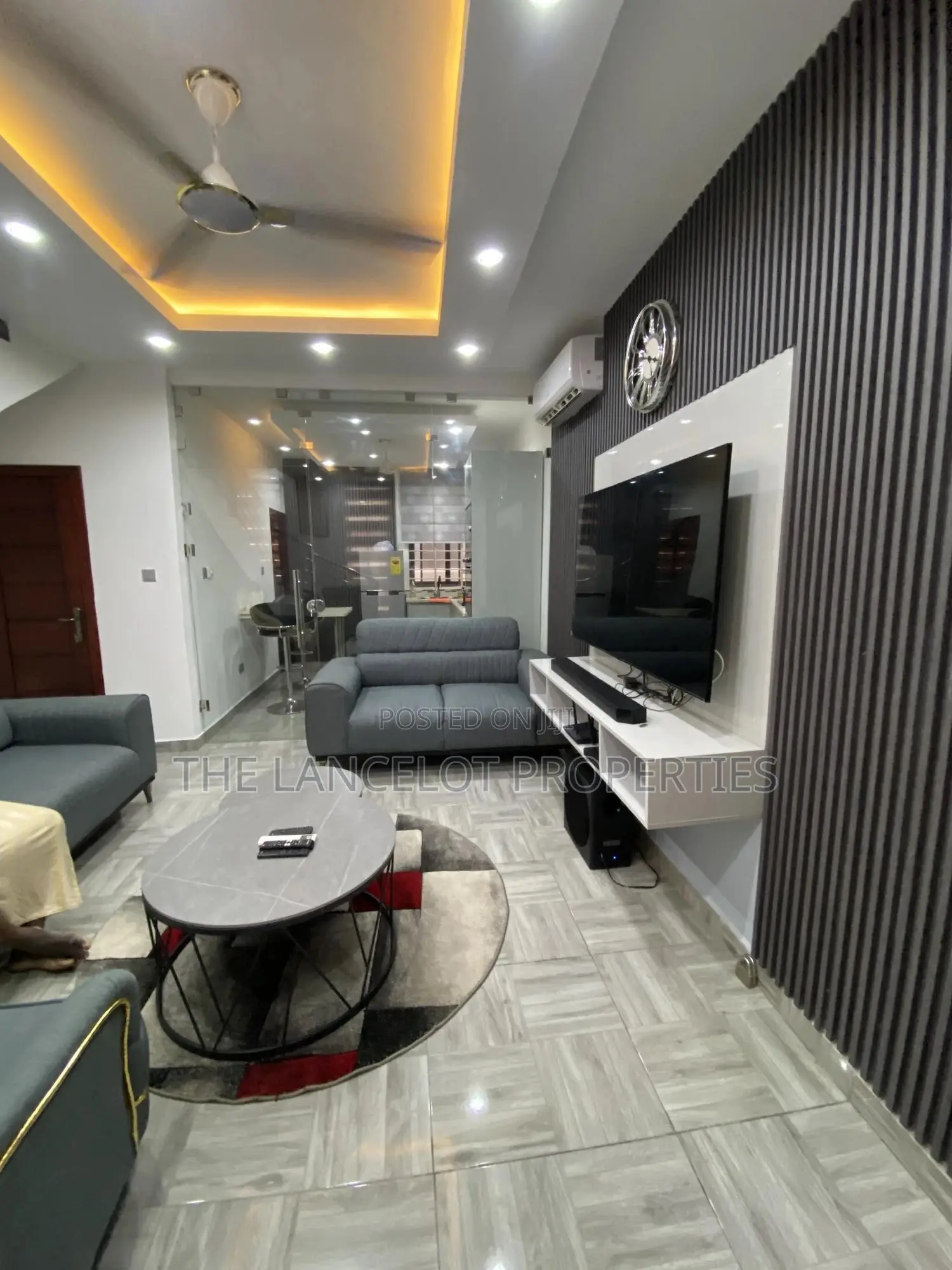Furnished 2bdrm Townhouse/Terrace in School Junction, East Legon - House in Greater Accra, East Legon - Sale