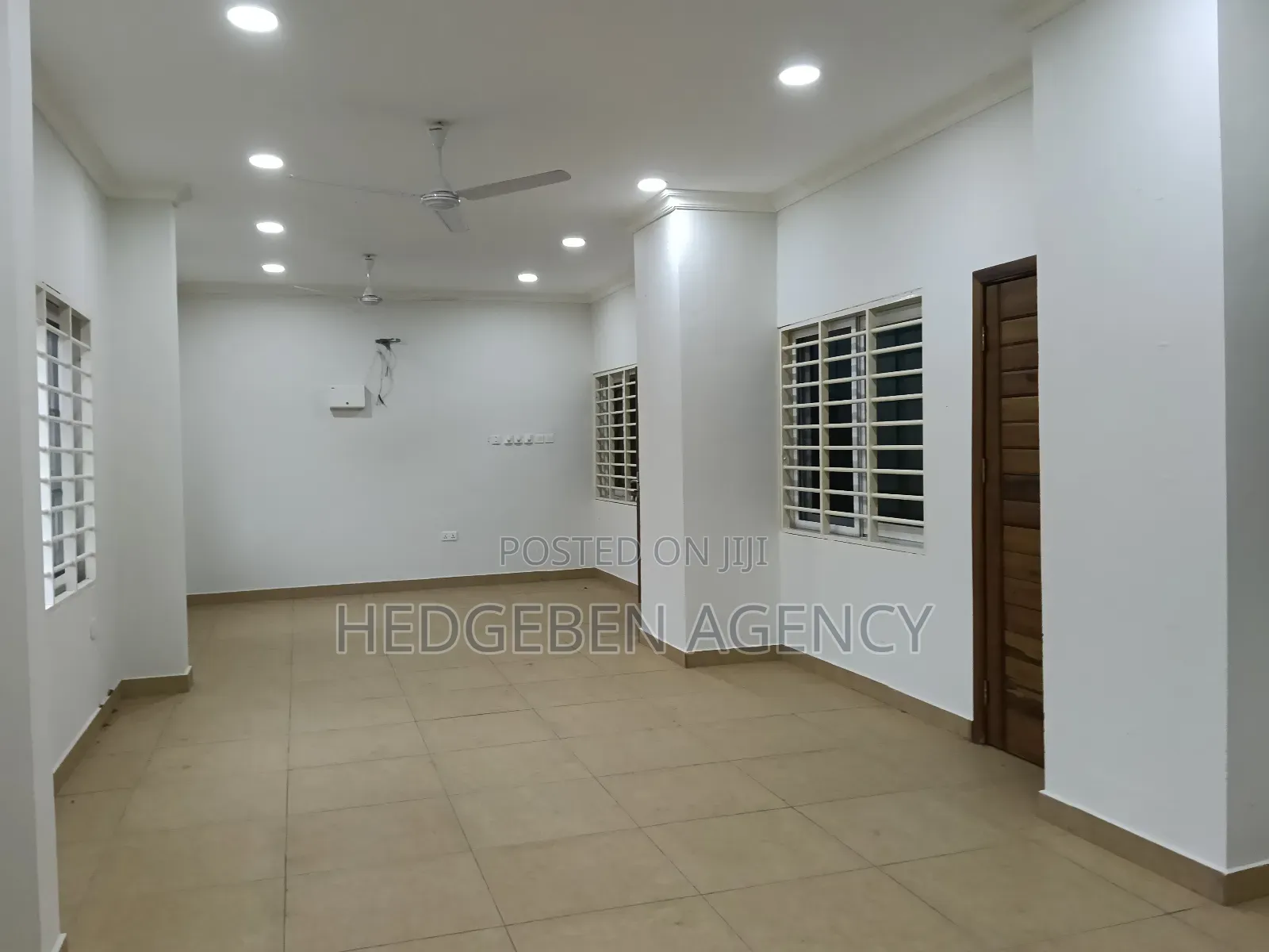 A Spacious Office Space to Let/ for Rent - Commercial in Greater Accra, Adenta - Rent