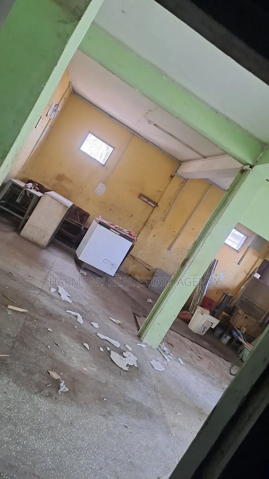 Big Space to Let - Accra Newtown - Commercial in Greater Accra, Accra New Town - Rent