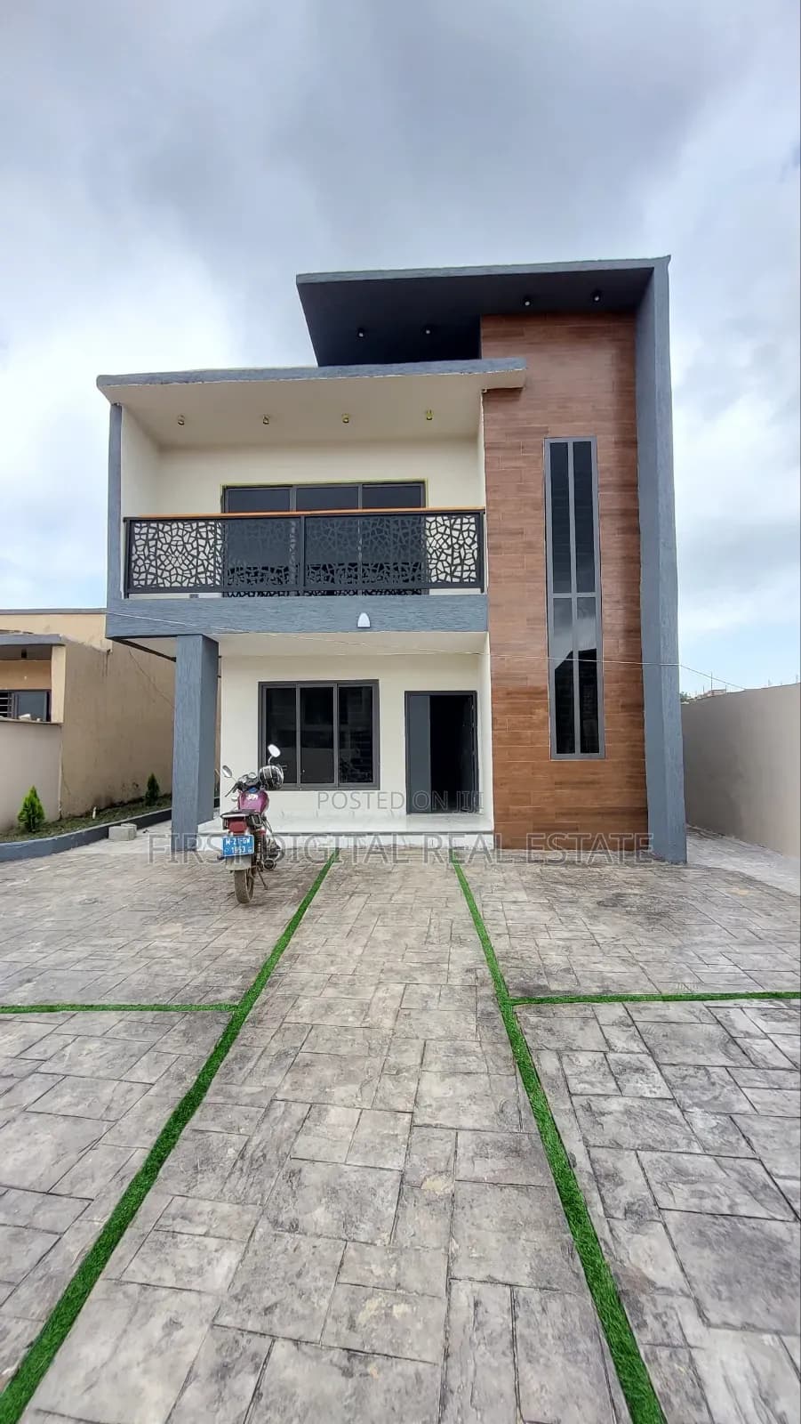 Swimming Pool 3 Bedroom for Sale at Bontianor Hills - 3 bedroom House in Greater Accra, Accra Metropolitan - Sale