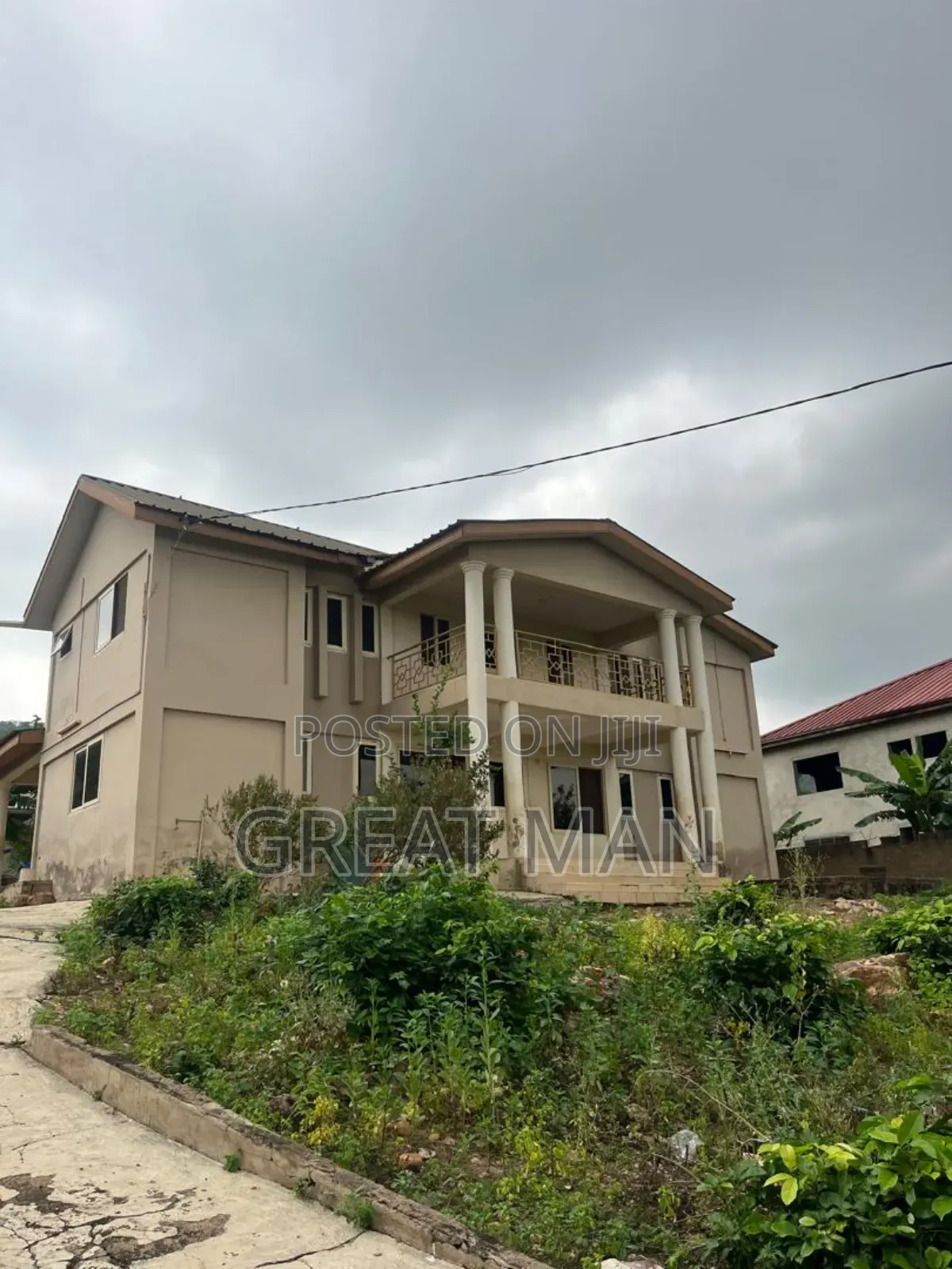 9bdrm House in Dodowa for sale - 9 bedroom House in Greater Accra, Dodowa - Sale