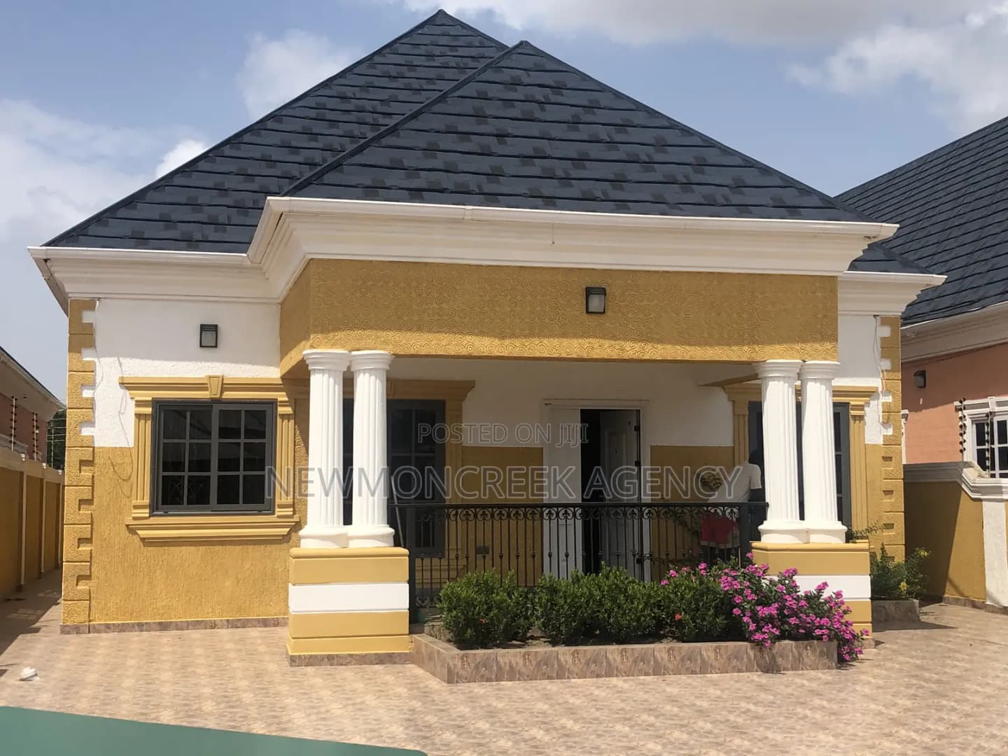 3bdrm House in Achimota-Israel for sale - 3 bedroom House in Greater Accra, Sowutwuom, Israel Park - Sale