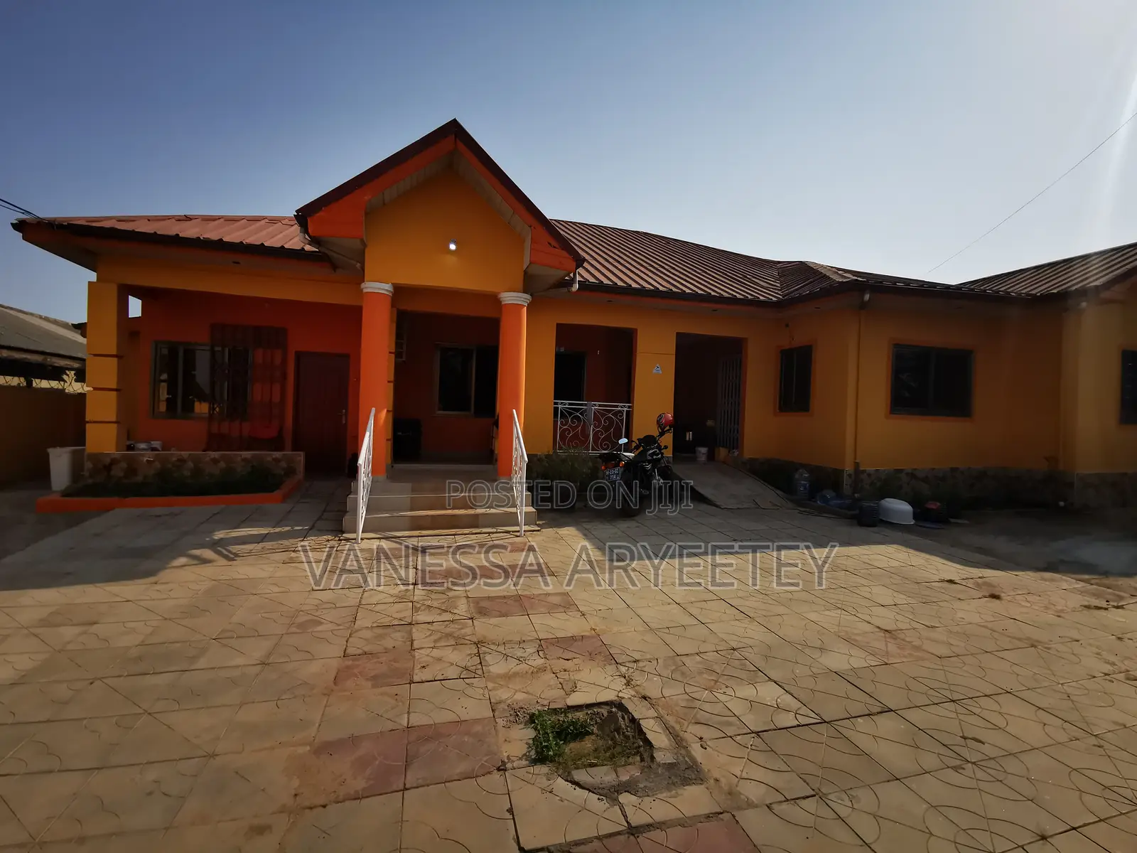3bdrm House in Last Stop for rent - 3 bedroom House in Greater Accra, Sowutwuom, Sowutwuom Last Stop, 19/05 - Rent