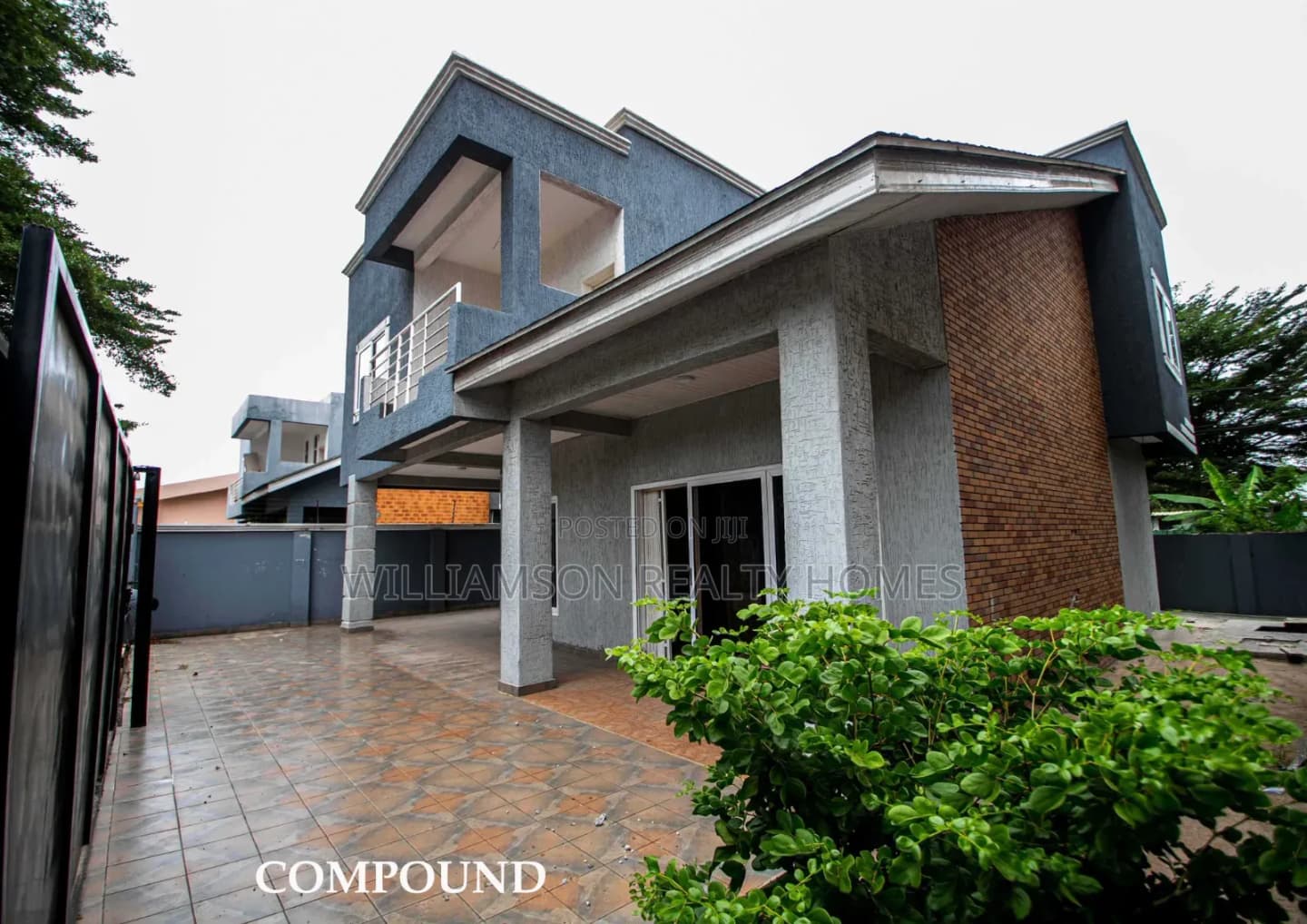 4bdrm House in Hfc Estate Area, Spintex for sale - 4 bedroom House in Greater Accra, Spintex - Sale