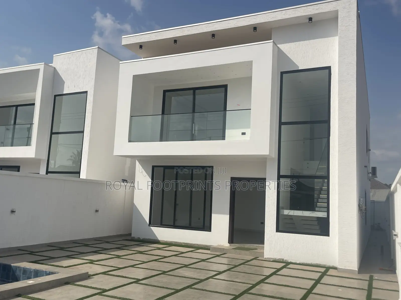 4bdrm House in Luxelooks Properties, Ashaley Botwe for sale - 4 bedroom House in Greater Accra, Ashaley Botwe - Sale