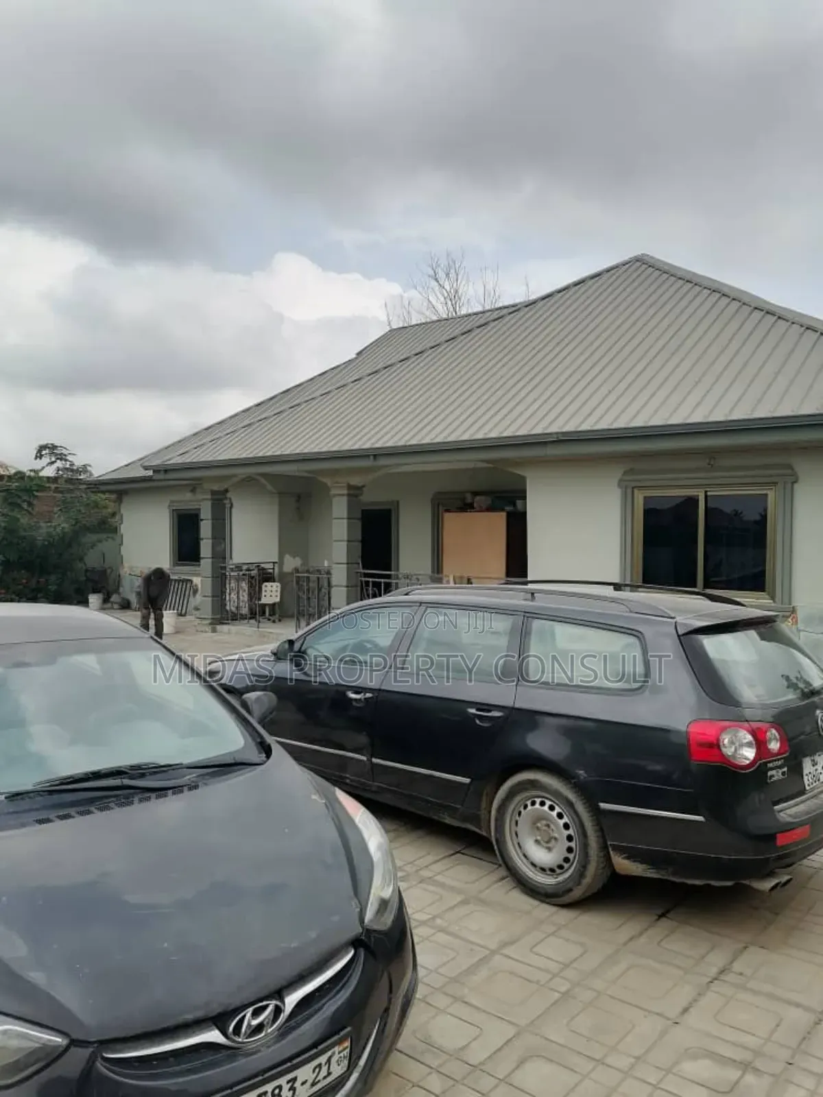 5bdrm House in Kutunse, Amasaman for sale - 5 bedroom House in Greater Accra, Ga West Municipal, Amasaman - Sale